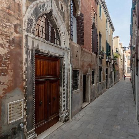 Palazzo Dolfin - Piazza San Marco Lovely Apartment Benátky Exteriér fotografie